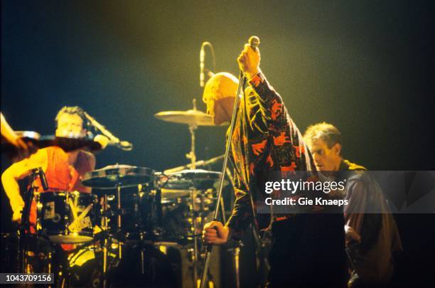 Midnight Oil, Peter Garrett, Rob Hirst, Bones Hillman, Palais Omnisports de Paris-Bercy, Paris, France, 25th April 1990.