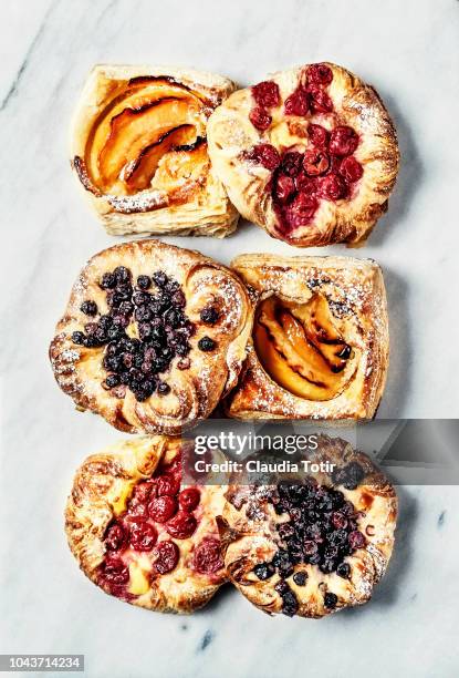 variety of pastries - croissant white background stockfoto's en -beelden