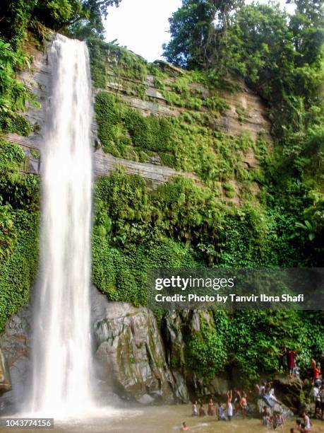 madhabkunda waterfall; sylhet, bangladesh - madhabkunda stock pictures, royalty-free photos & images