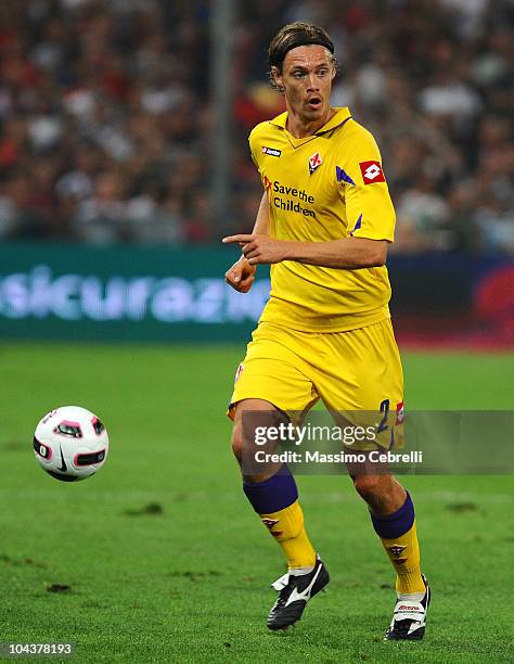 Miguel Veloso of Genoa CFC controls the ball during the Serie A