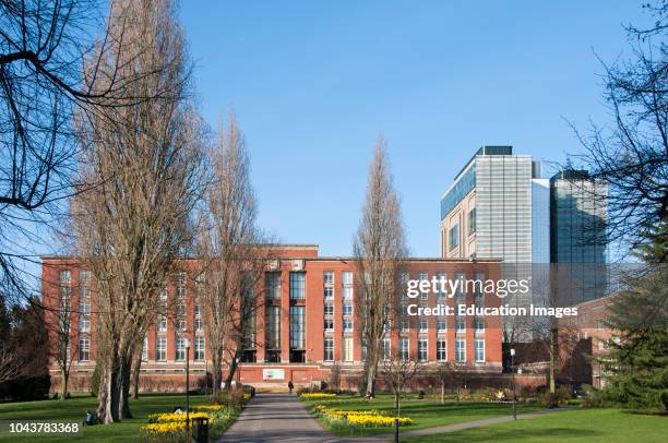 Red Buildings Library 298 Red Brick Library Stock Photos, High-Res Pictures, and Images ...