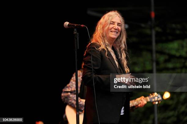 Patti Smith, Patti Lee Smith - die amerikanische Punk- und Rockmusikerin, Singer-Songwriterin, Fotografin, Malerin und Lyrikerin sowie Godmother of...