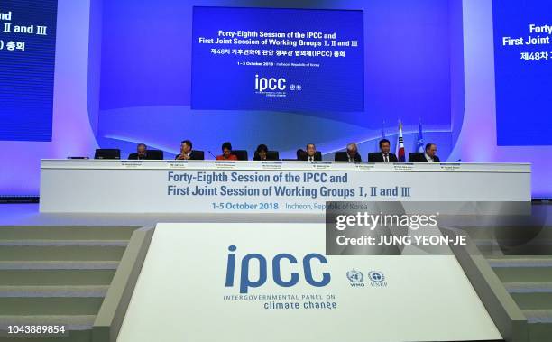 Delegates and experts attend the opening ceremony of the 48th session of the Intergovernmental Panel on Climate Change in Incheon on October 1, 2018....