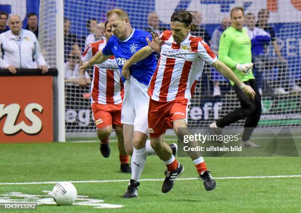 Max_Schmeling_Halle, Berlin, GER, AOK-Traditionsmasters 2018, im Bild v.l.Joerg Albertz,Sven Kaiser,