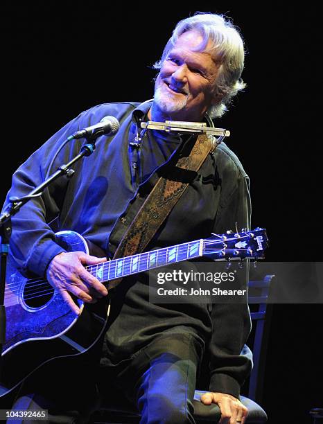 Musician Kris Kristofferson performs at the Country Music Hall Of Fame Museum's "All For The Hall" at Club Nokia on September 23, 2010 in Los...