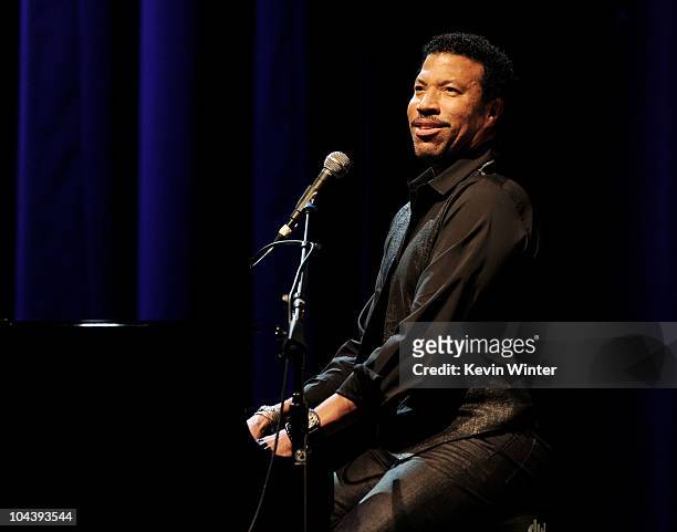 Musician Lionel Richie performs at the Country Music Hall of Fame & Museum's "All For The Hall" at Club Nokia on September 23, 2010 in Los Angeles,...