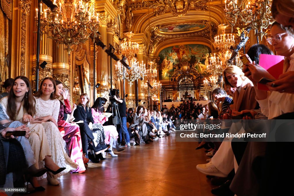 Stella McCartney : Front Row - Paris Fashion Week Womenswear Spring/Summer 2019