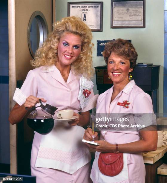 Cbs Alice 53 Linda Lavin Alice Stock Photos, High-Res Pictures, and Images ...