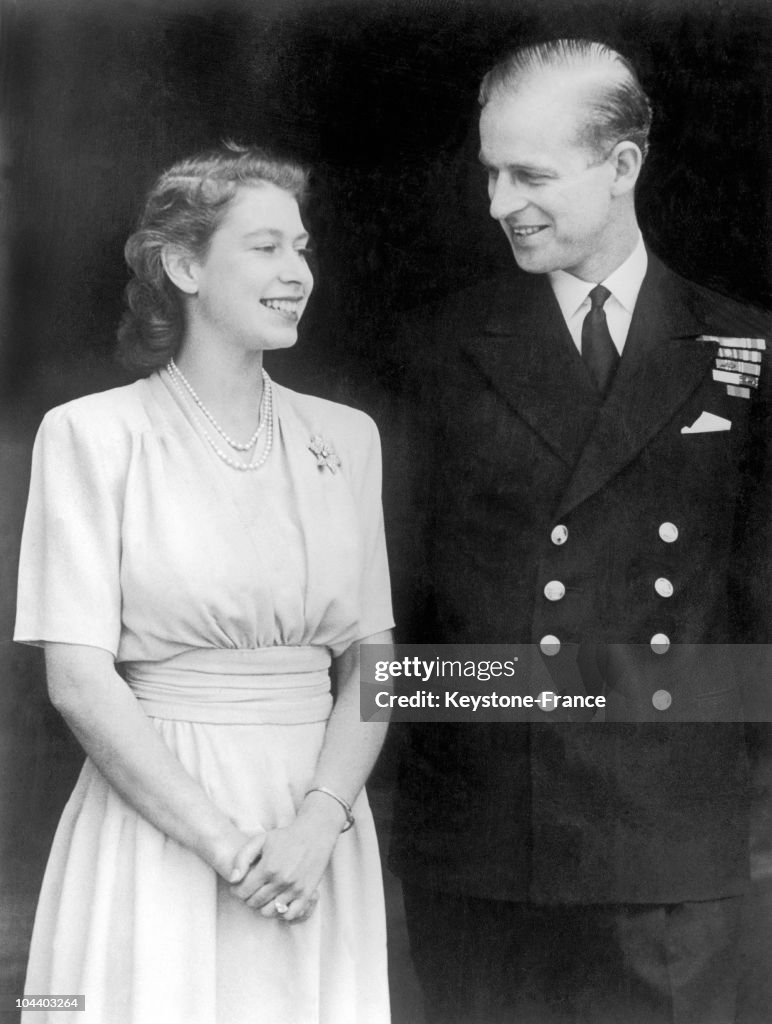 Queen Elizabeth Ii Engaged To Philip Mountbatten In 1947