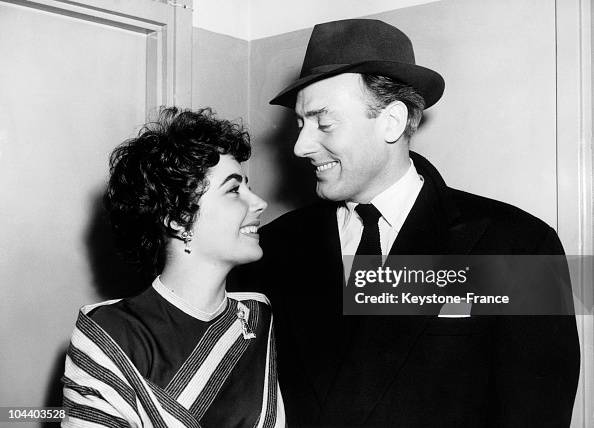 Liz Taylor And Michael Wilding Engaged Liz Taylor And Michael Wilding Engaged