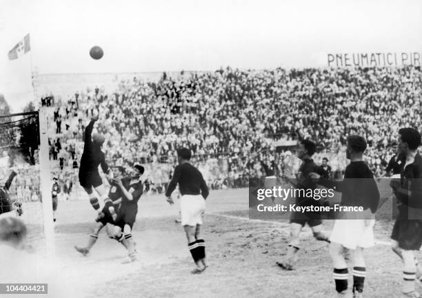 Soccer World Cup in Milan, Italy. Switzerland and Holland in the last sixteen : one of the two teams is trying to score a goal. Switzerland beat...