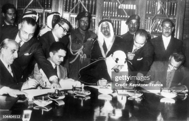 Cairo, after the Suez Crisis and the Sinaï War, certain leaders of the Arab League, KUWATLY, Syrian President; King HUSSEIN of Jordan; King ABD...