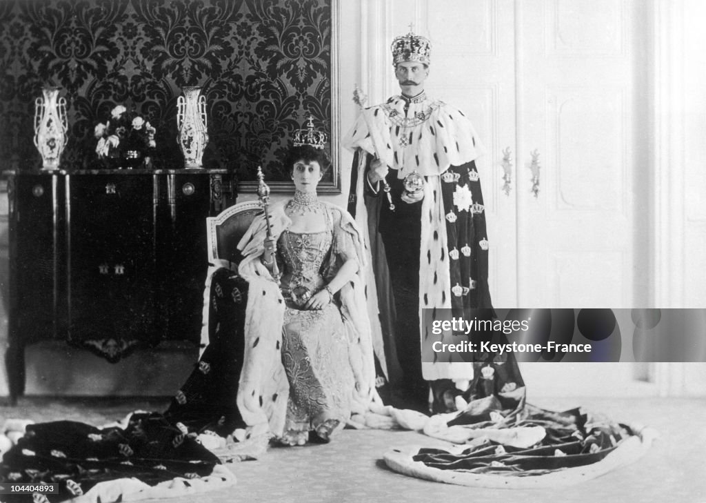 King Haakon Vii And Queen Maud Of Norway In 1906