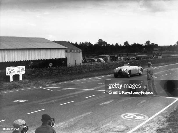 Jean Pierre Wimille Photos and Premium High Res Pictures Getty Images