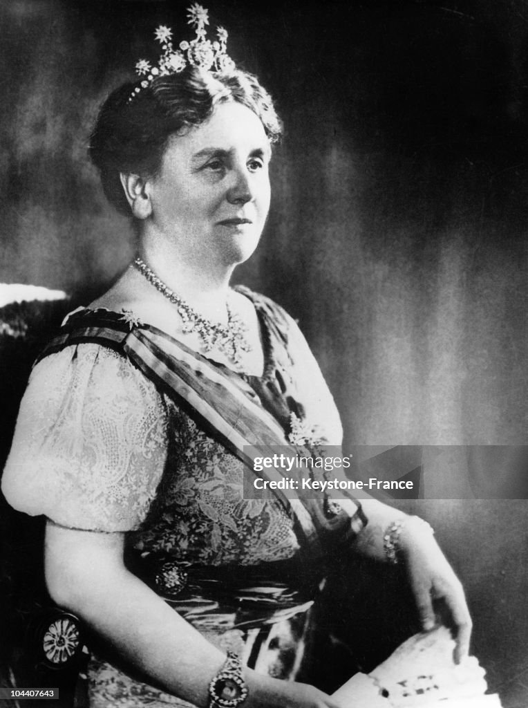 Queen Wilhelmina Of Holland Around 1938-1948
