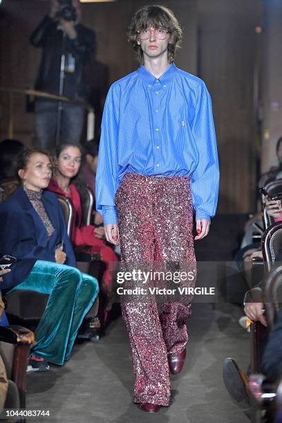 Model walks the runway at the Gucci Ready to Wear fashion show during Paris Fashion Week Spring/Summer 2019 on September 24, 2018 in Paris, France.