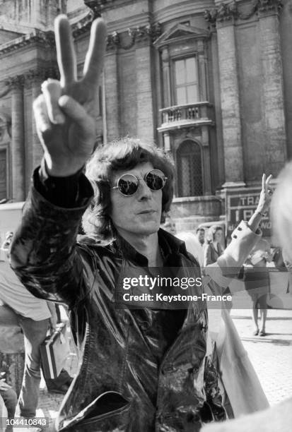 Running parallel to the Vietnam war protest of November 20, 1969 that gathered 250,000 people in Washington, a similar protest took place in Rome...
