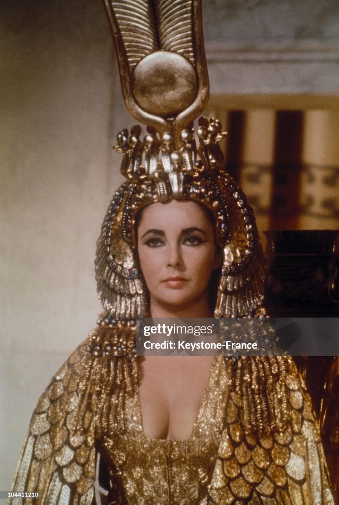 Liz Taylor As Cleopatra In Rome 1962