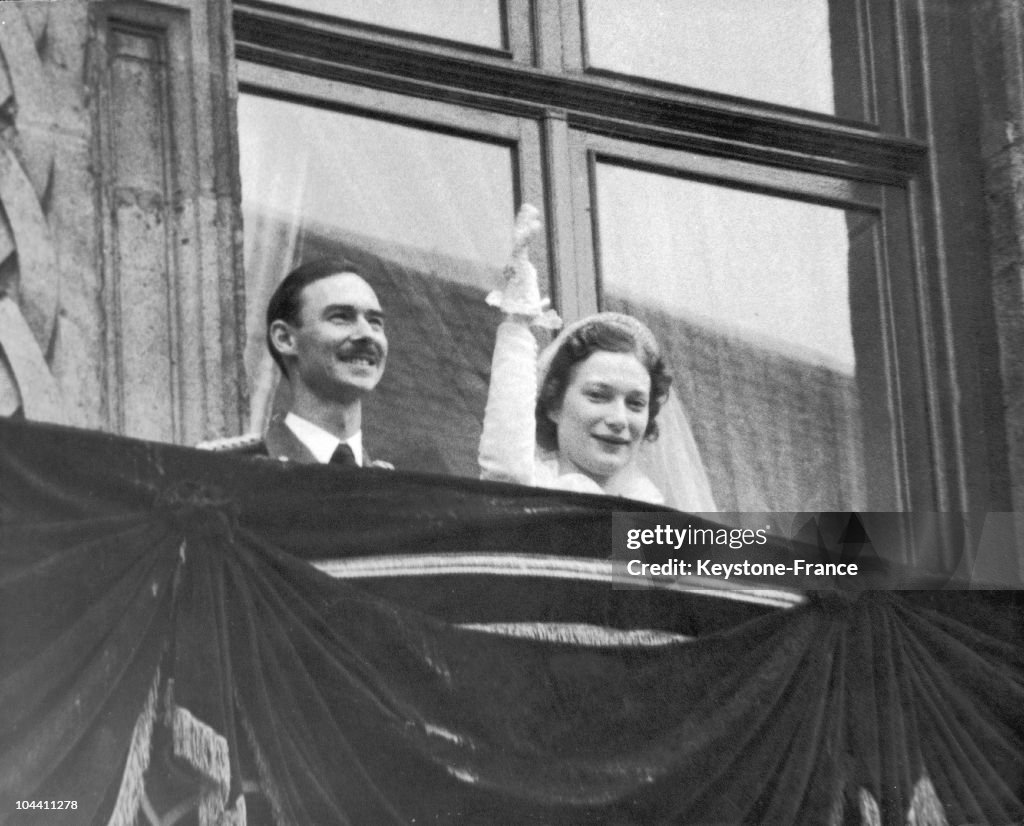 The Prince'S Couple Of Luxembourg Greeting The Crowd After The Mariage Ceremony