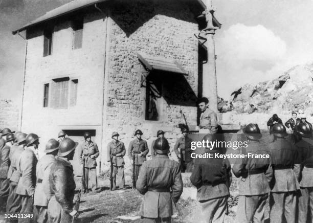 Group of Resistance fighters , the "Compagnie du 18 juin" on Montrachet square, France, between 1942 and 1944.