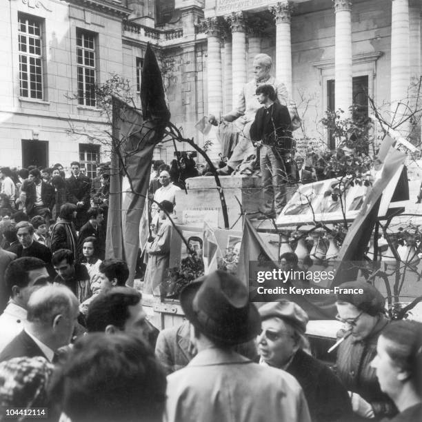 An information meeting on May 18 in the courtyard of the Sorbonne, which had been occupied by students since May 13, 1968. In front of the PASTEUR...