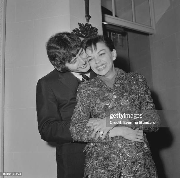 American singer, actress, dancer, and vaudevillian Judy Garland with her fiance, American musician and entrepreneur Mickey Deans , UK, 3rd January...