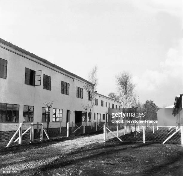 The EMMAUS suburban housing building for the homeless in Plessis-Trevise was inaugurated on November 15, 1954. It is an emergency city holding 250...