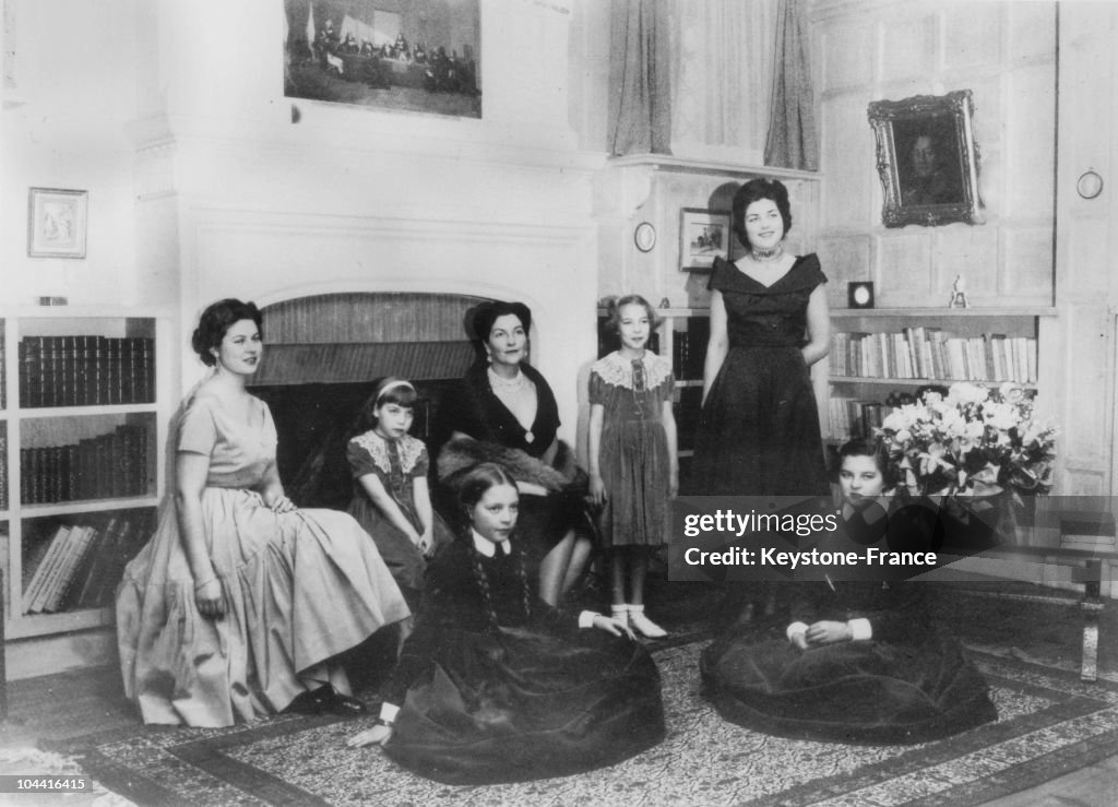 The Countess Of Paris With Her Daughters Around 1950