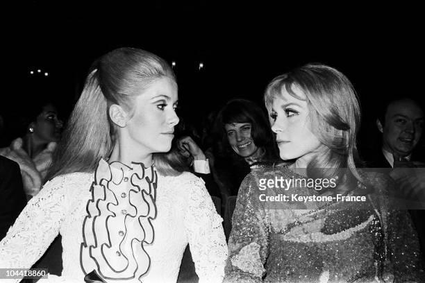 The Two Actresses Of The Film Les Demoiselles De Rochefort, Sisters In Real Life And Twins In The Film, Catherine Deneuve And Francoise Dorleac At...