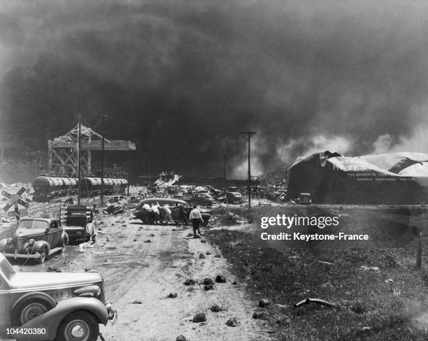 Ww2 Ships Exploding 3,062 Ship Explosion Stock Photos, High-Res Pictures, and Images ...
