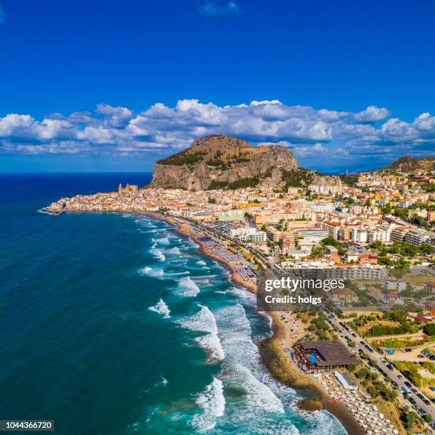 sicily island and the view of cefalu old town, italy, europe - cefalu imagens e fotografias de stock