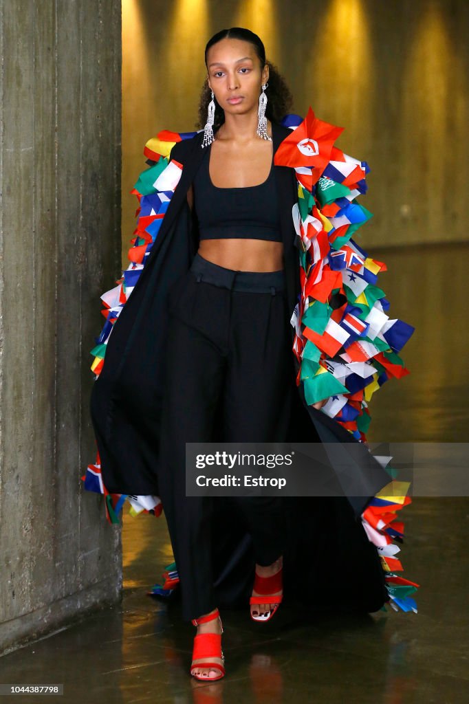 Koche : Runway - Paris Fashion Week Womenswear Spring/Summer 2019