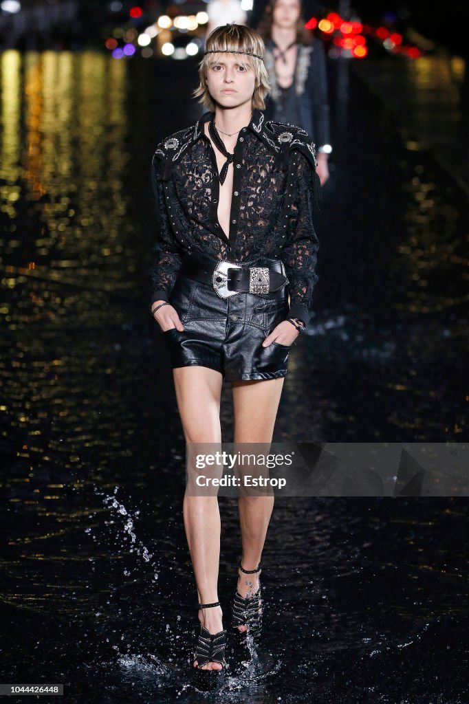 Saint Laurent : Runway - Paris Fashion Week Womenswear Spring/Summer 2019