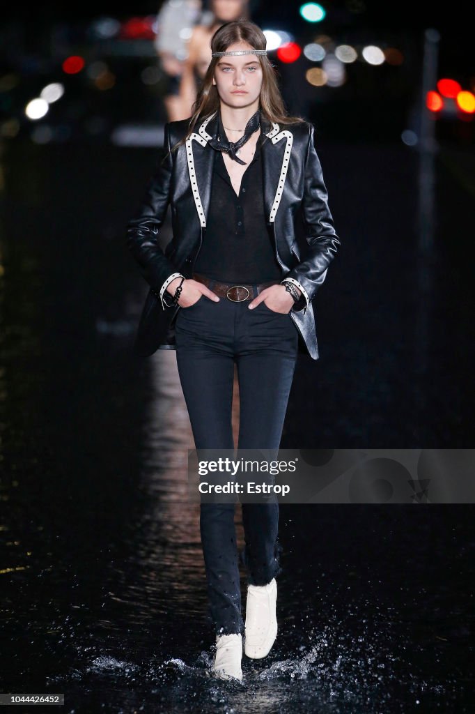 Saint Laurent : Runway - Paris Fashion Week Womenswear Spring/Summer 2019