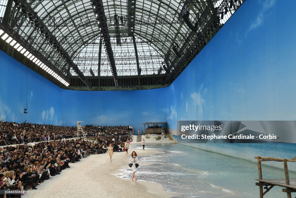 Chanel : Runway - Paris Fashion Week Womenswear Spring/Summer 2019