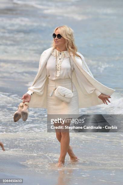 Pamela Anderson attends the Chanel show as part of the Paris Fashion Week Womenswear Spring/Summer 2019 on October 2, 2018 in Paris, France.