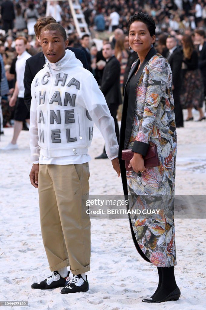 FASHION-FRANCE-CHANEL-CELEBS