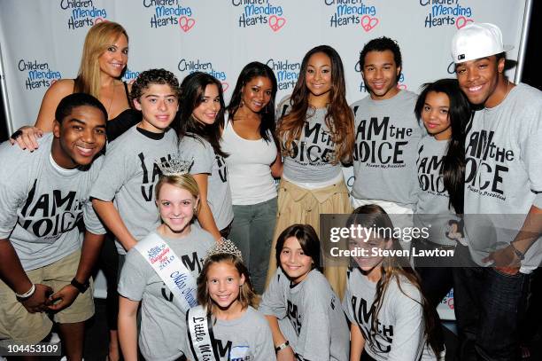 Actor Chris Massey, singer Kristy Kay, actor Ryan Ochoa, guest, actress Tamala Jones, actress Raven-Symone, musician Jesse Fulco, singer Joei Fulco,...