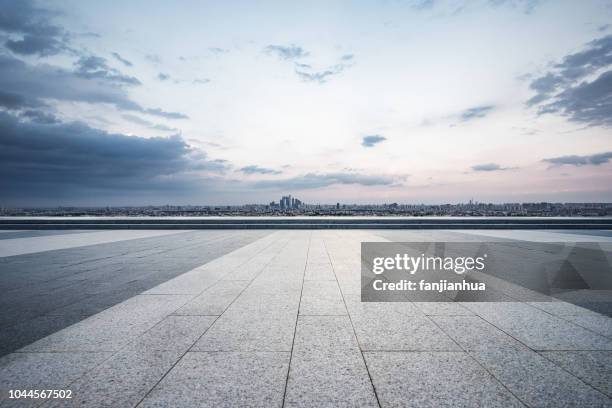 rooftop parking lot - floor perspective stock pictures, royalty-free photos & images