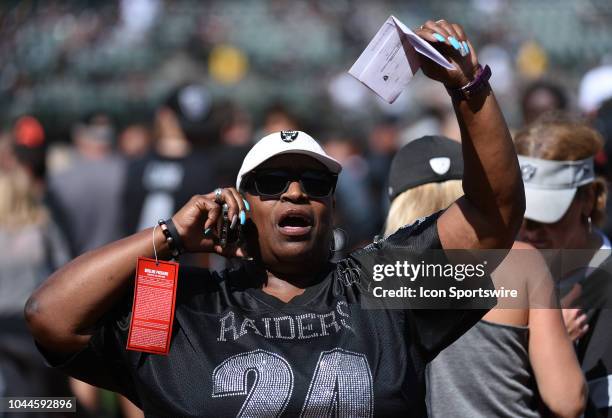 Delisa Lynch, mother of Oakland Raiders Running Back Marshawn Lynch during the NFL football game between the Cleveland Browns and the Oakland Raiders...