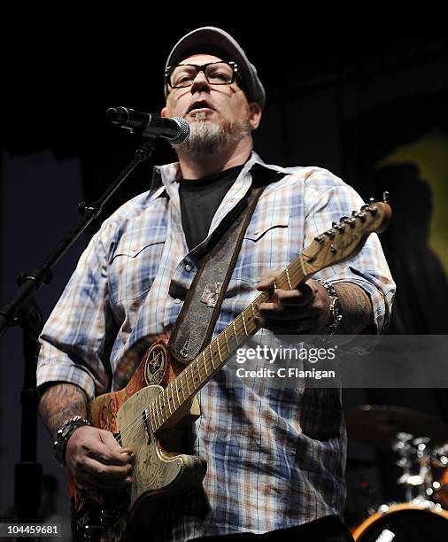 Everlast Rapperg Everlast (Singer) Photos and Premium High Res Pictures - Getty Images