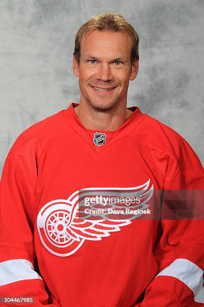 Nicklas Lidstrom of the Detroit Red Wings poses for his official headshot for the 2010-2011 NHL season at Centre Ice Arena on September 17, 2010 in...