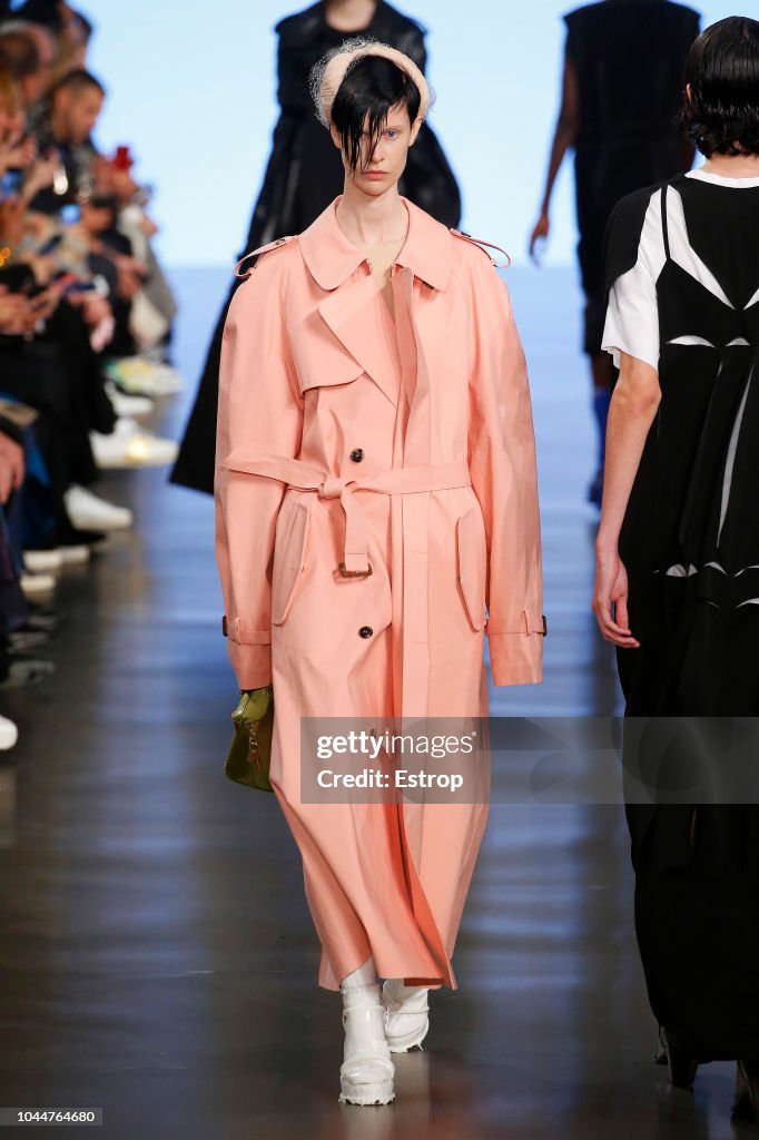 Maison Margiela : Runway - Paris Fashion Week Womenswear Spring/Summer 2019