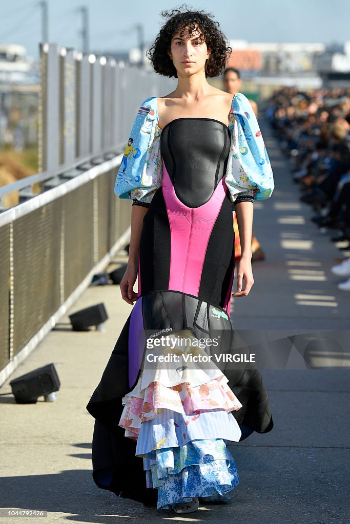 Marine Serre : Runway - Paris Fashion Week Womenswear Spring/Summer 2019
