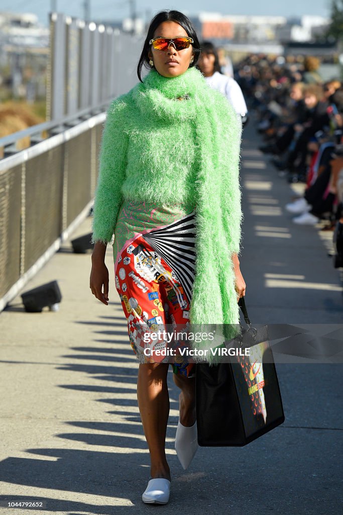 Marine Serre : Runway - Paris Fashion Week Womenswear Spring/Summer 2019