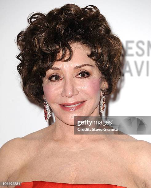 Resnick Presents Unmasking The Lynda Stewart Resnick Exhibition Gala Photos and ...