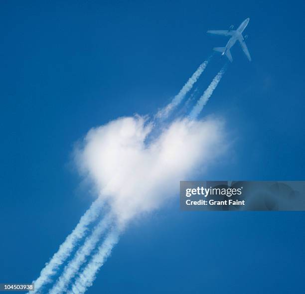 jet aircraft flying through cloud - plane crush stock pictures, royalty-free photos & images