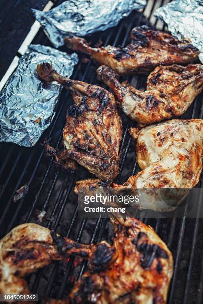 jamaicaanse jerk kip - jerk chicken stockfoto's en -beelden
