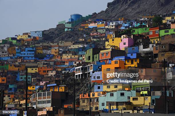 caja de agua - lima stock pictures, royalty-free photos & images