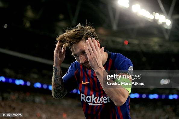 Lionel Messi of FC Barcelona celebrates scoring their 3rd goal during